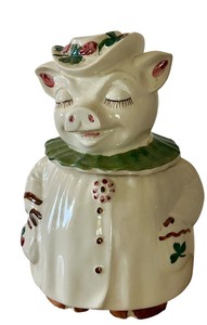 lot 136 image: Vintage Shawnee Winnie Pig Clover Cookie Jar