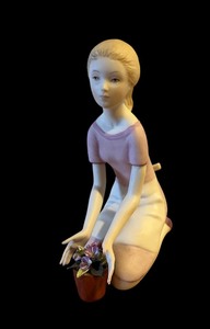 lot 236 image: CYBIS Porcelain Figurine Rebecca Kneeling Girl with Flowers