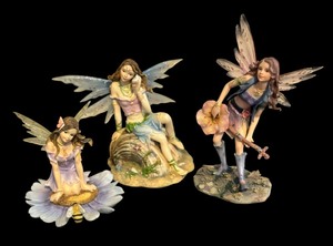 lot 351 image: Faerie Glen Figurines including Conastar, Allywhisper and Seamurmur