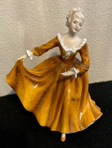 lot 365 image: Royal Doulton Kirsty Figurine, HN 2381