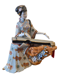 Stunning Porcelain Geisha Figurine