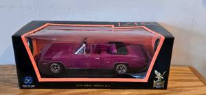 lot 385 image: 1970 Dodge Coronet RT Die Cast Replica