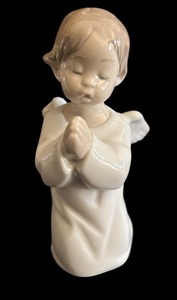 lot 470 image: Vintage Lladro Angel Cherub 4538