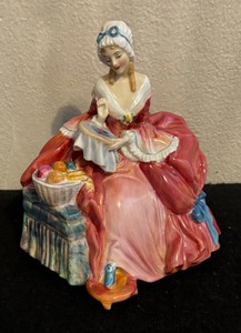 lot 435 image: Royal Doulton Penelope Figurine HN 1901