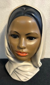 lot 444 image: Vintage Marwal Chalkware Polynesian Lady Bust