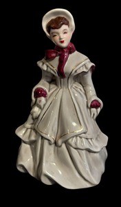 lot 505 image: Melanie Figurine by Florence Ceramics