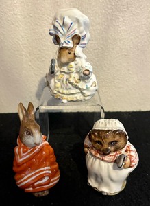 lot 532A image: Beatrix Potter Figurines including Mrs. Tiggy Winkle, Lady Mouse and Poorly Peter Rabbit