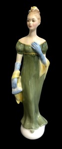 lot 540 image: Royal Doulton Lorna Figurine HN 2311