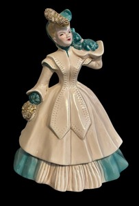 lot 547 image: Vintage Florence Ceramics Matilda Figurine