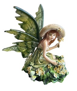 lot 473 image: Saffron Fairy Statuette Figurine Ornament Gift Fantasy Art Figurine