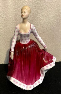 lot 562 image: Royal Doulton Fiona Figurine, HN 2694