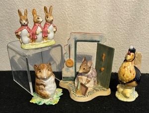 lot 573 image: Beatrix Potter Figurines including Sally Henny Penny, Hunca Munca, Timmy Willie and More