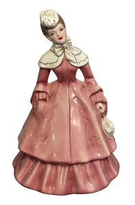 lot 591 image: Florence Ceramics Lillian Figurine