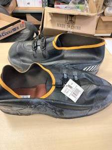 lot 41 image: Brand New Pair of Lacrosse Mens Size 15 Overshoes
