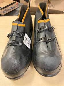 lot 42 image: Brand New Pair of Lacrosse Mens Size 15 Overshoes