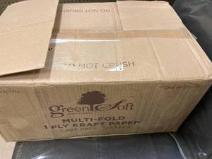 lot 125 image: Brand New Case of Green Soft Paper Towels