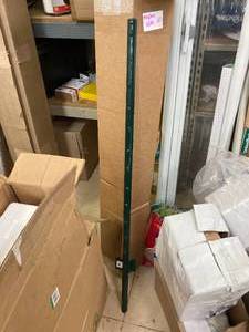lot 133 image: 10 Brand New 4 foot Garden Fence Posts