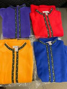 lot 2 image: Set of 4 Simply Susan 1X Polyester Fleece Jackets