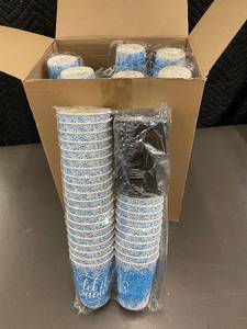 lot 10 image: Set of 120 Let It Snow Blue Paper Coffee Cups with Lids