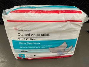 lot 92 image: Pack of 12 Cardinal Health Quilted Adult Briefs WINGS Plus - Heavy Absorbency (Medium)