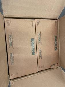 lot 226 image: Monogram PLA Gloves Powder-Free Small 1,000 Count
