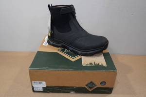 lot 122 image: Muck Boots Mens Apex Mid Zip Boots -Size 13