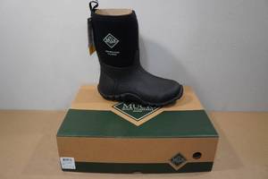 lot 126 image: Muck Boots Mens Edgewater Classic Mid Boots -Sixe 7