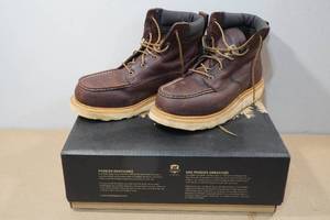 lot 174 image: Irish Setter Ashby Mens 6 Work Boots -Size 9