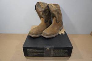 lot 178 image: Irish Setter Marshall 11 Pull-On Work Boots -Size 10.5