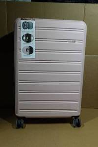 lot 3 image: Travel Select 30 Hardsided Spinner