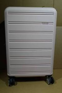 lot 4 image: Travel Select 23.75 Hardsided Spinner
