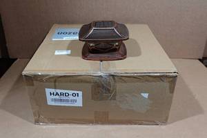 lot 8 image: Set of 12 Waterproof Outdoor Solar Post Lights -Bronze