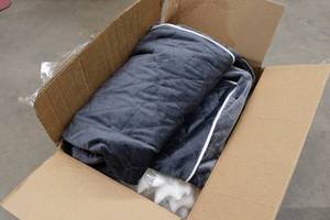 lot 34 image: Memory Foam Dog Bed - 45 x 28
