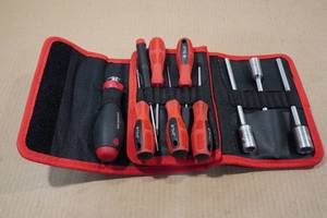 lot 72 image: Wiha Drive-Loc VI Tool Set with Precision Screwdrivers