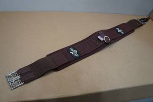 lot 76 image: Professionals Choice Girth 42