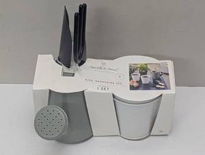 lot 73 image: Kids Outdoor Potting Set - 5pc - Hearth & Hand with Magnolia