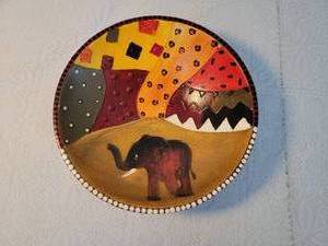 lot 163 image: African Art Pottery Elephant Bowl Signed ELSONA