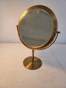 lot 153 image: Brushed Brass Free Standing Double Sided Mirror