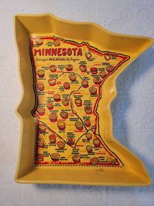 lot 183 image: Minnesota Hot Dish Casserole Dish by 180° Stoneware