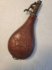 lot 97 image: Antique Civil War Tooled Leather Black Powder Flask