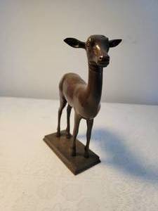 lot 173 image: Bronze Pompeian Art Deco Deer Statue