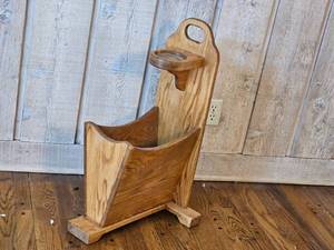 lot 203 image: Cork Coaster Magazine Stand