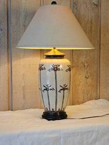 lot 204 image: Earthy Tone Chinoiserie Ginger Jar Lamp