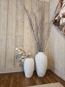 lot 206 image: Modern Contemporary Paster Dcor Vases pair