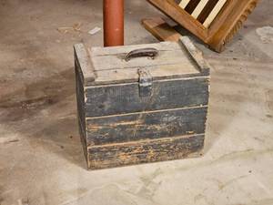 lot 303 image: Primitive Wooden Tool Chest