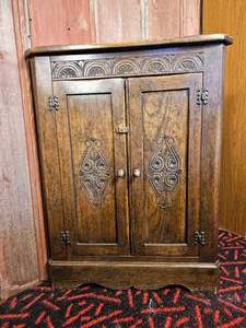 lot 212 image: English Victorian Carved Corner Cabinet