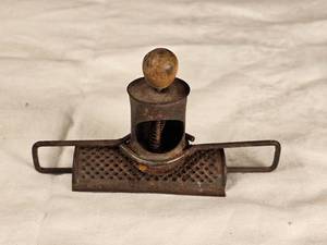 lot 50 image: Antique Primitive Nutmeg Grater