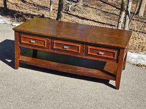lot 32 image: Modern Contemporary Three Drawer Coffee Table