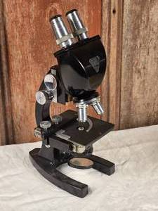 lot 249 image: Vintage Bausch & Lomb Binocular Microscope