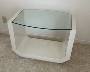 lot 195 image: Stunning Modern White Lacquered Side Table with Glass Surface